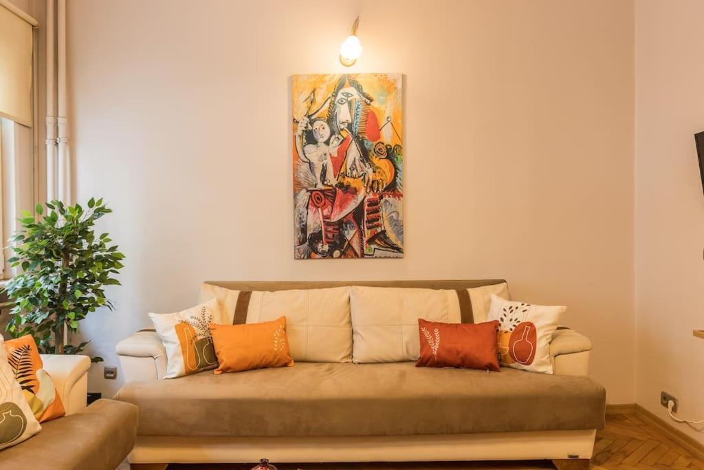 Luxury & Spacious 1br Near Cvk Bosphrous Taksim
